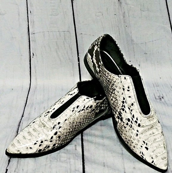 ASOS Curve Shoes - ASOS snake skin pointed how flats size 7